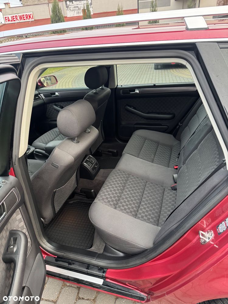 Audi A6 Avant 2.4 - 10