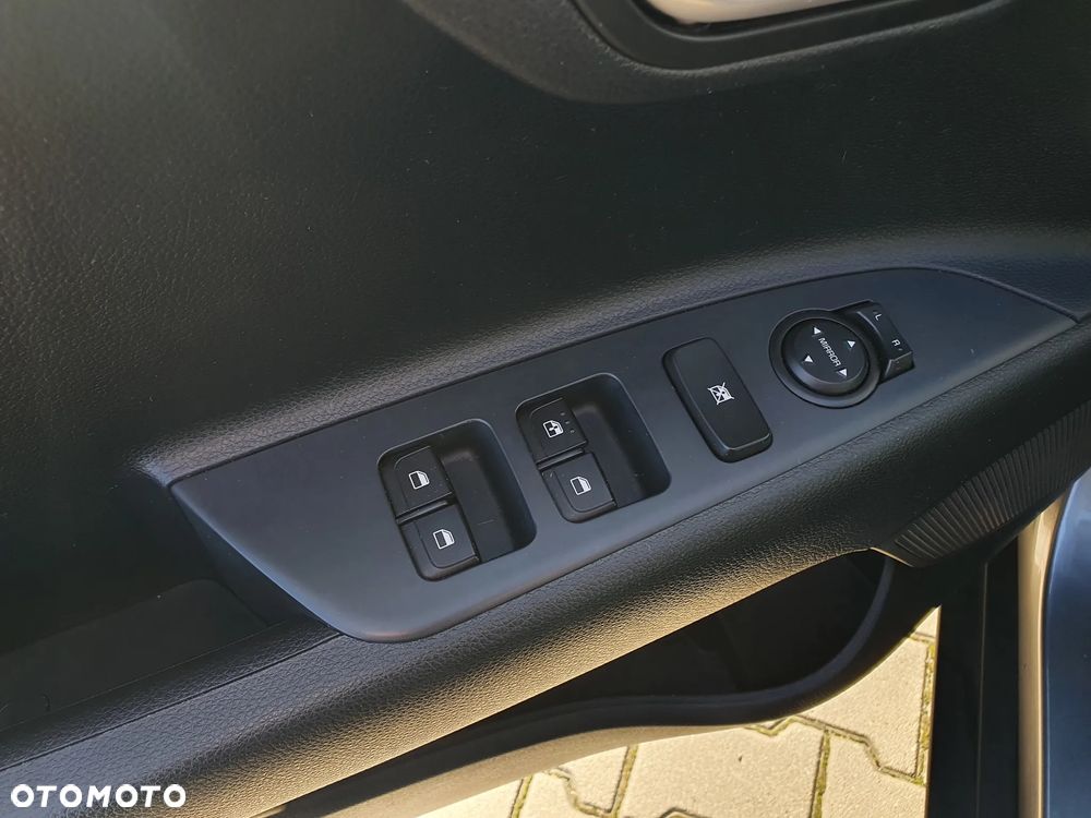 Kia Stonic 1.0 T-GDI M - 30