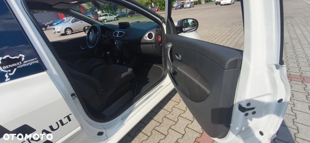 Renault Clio 2.0 16V Sport Euro5 - 21