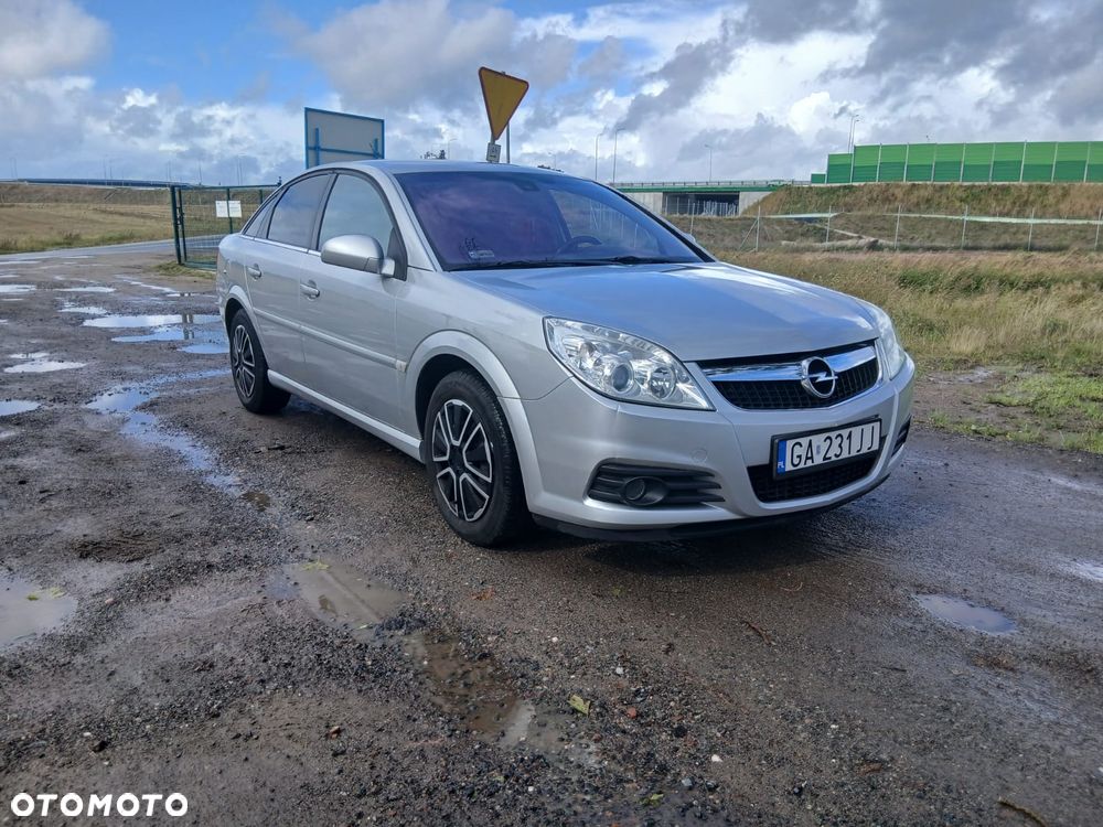 Opel Vectra 1.9 CDTI Sport / GTS - 2