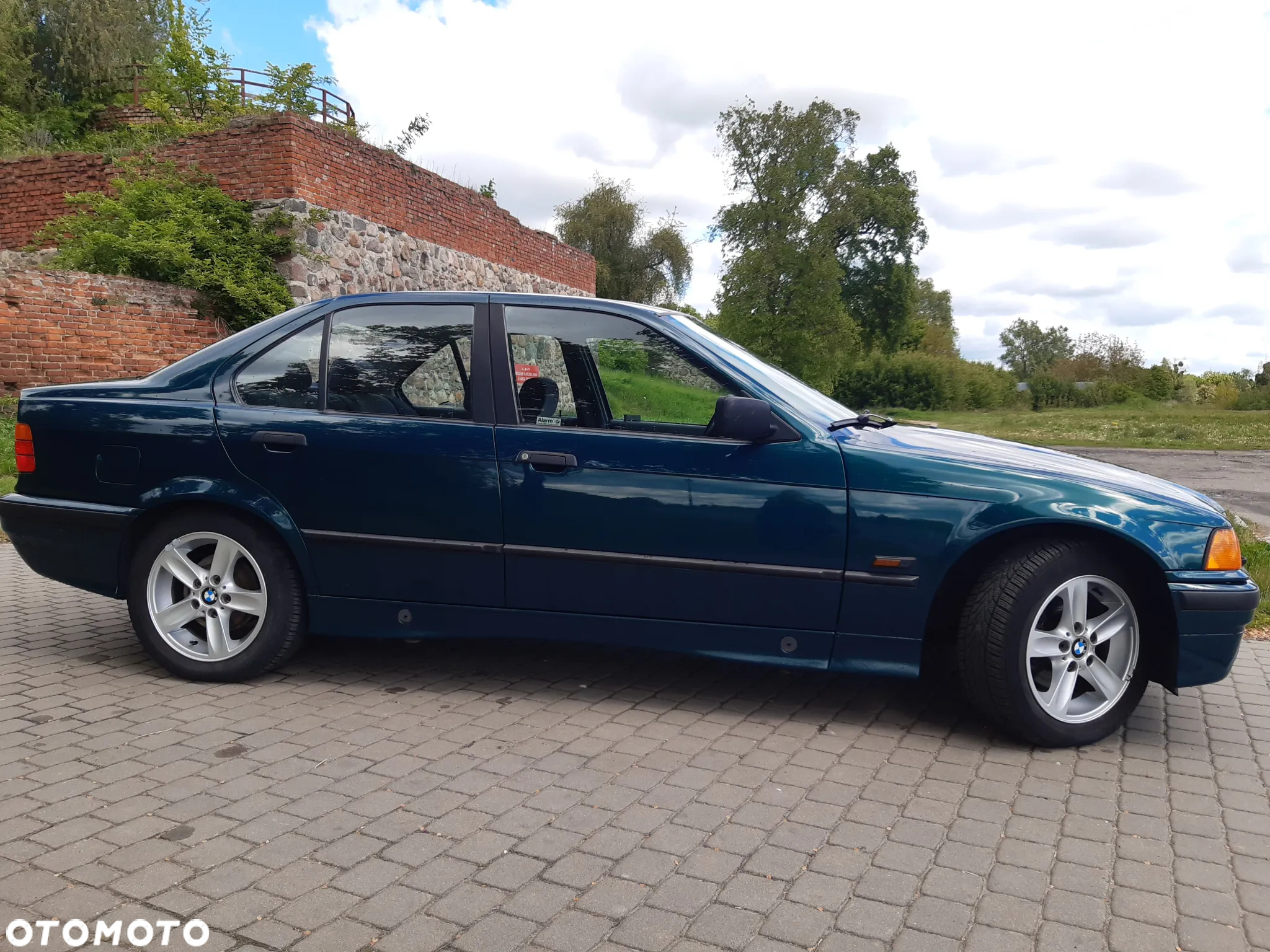 BMW Seria 3 316i - 4