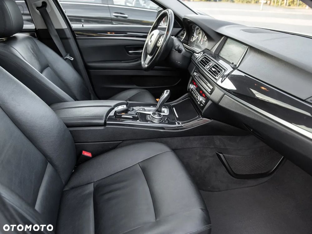 BMW Seria 5 - 33