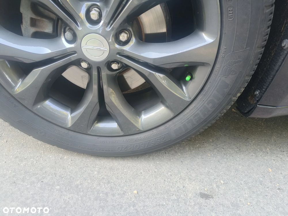 Chrysler Pacifica - 4