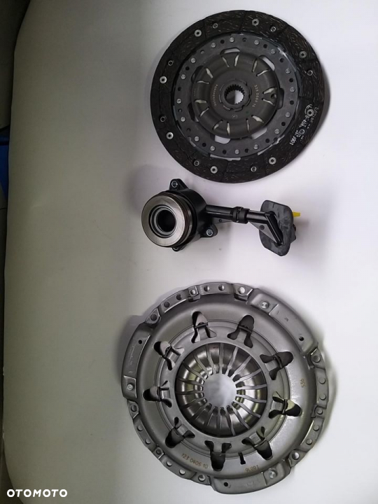 Zestaw sprzęgła z łożyskiem hydraulicznym sprzęgło FORD MONDEO III 1.8/2.0 10.00-03.07 - 2