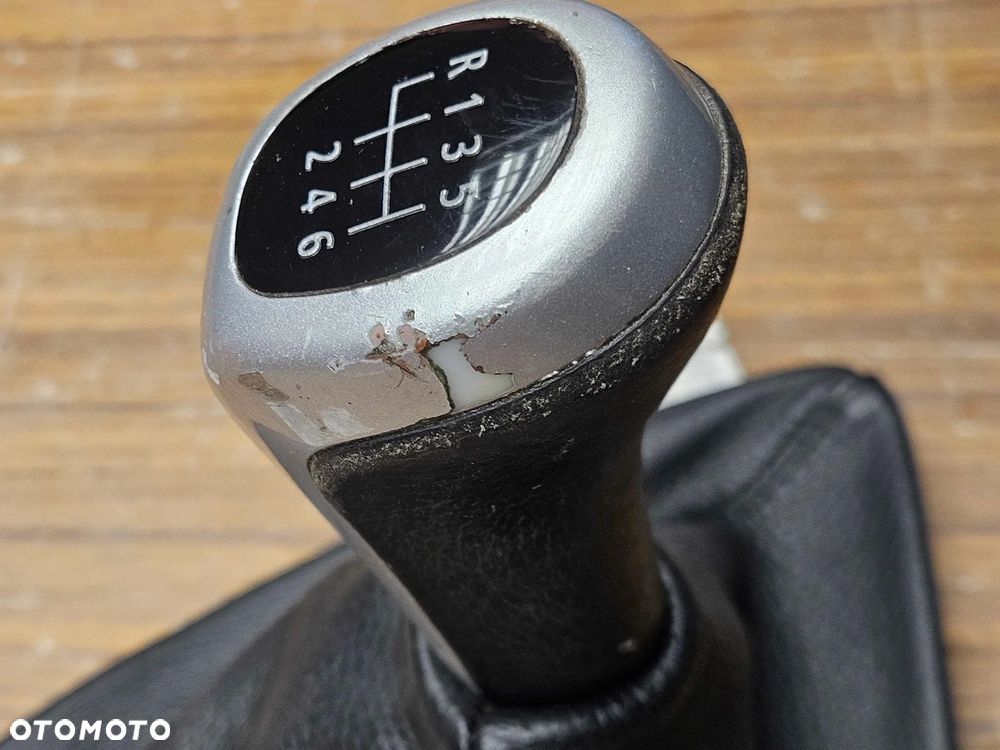 Gałka Mieszek Czarna Skóra Lewarek Zmiany 6 Biegów Manual BMW 3 E90 E91 E92 LCI Lift - 10