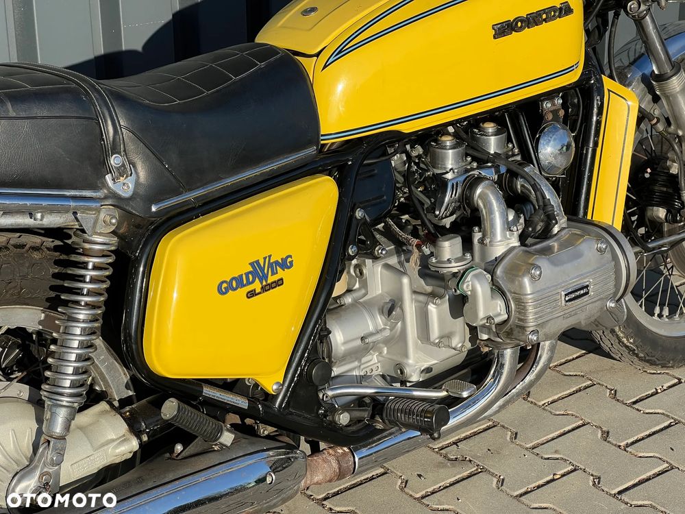 Honda GL - 28