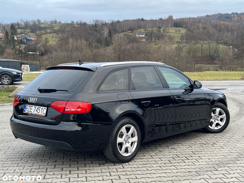 Audi A4 Avant 2.0 TDI DPF Ambiente - 16