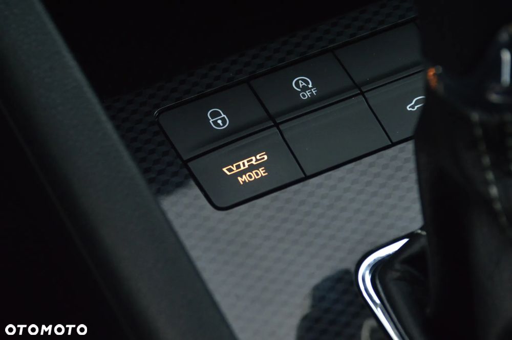 Skoda Octavia 2.0 TDI (Green tec) 4x4 DSG RS - 40