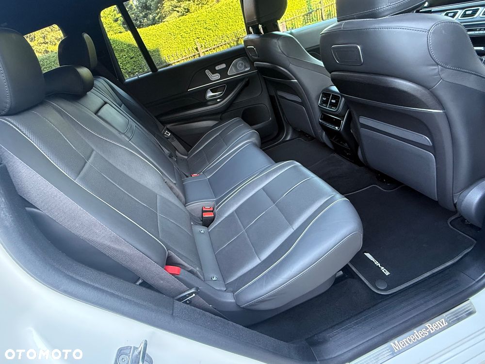 Mercedes-Benz GLS - 12