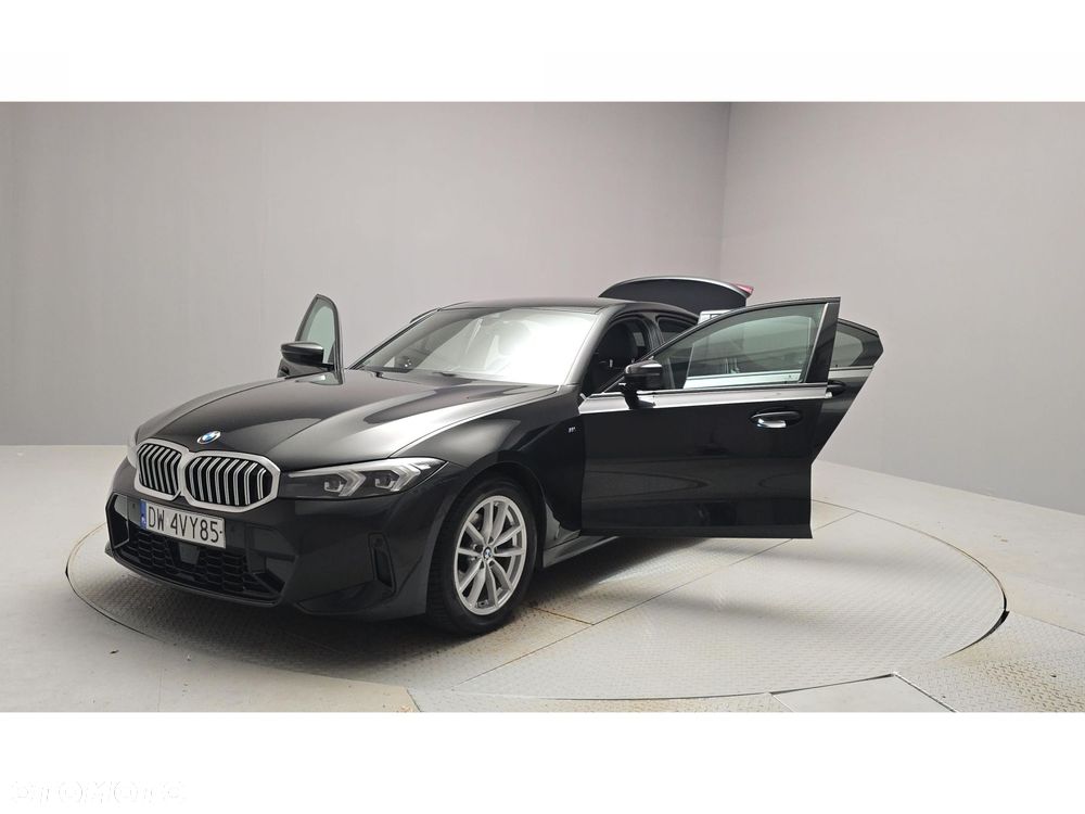 BMW Seria 3 320d xDrive mHEV M Sport - 15