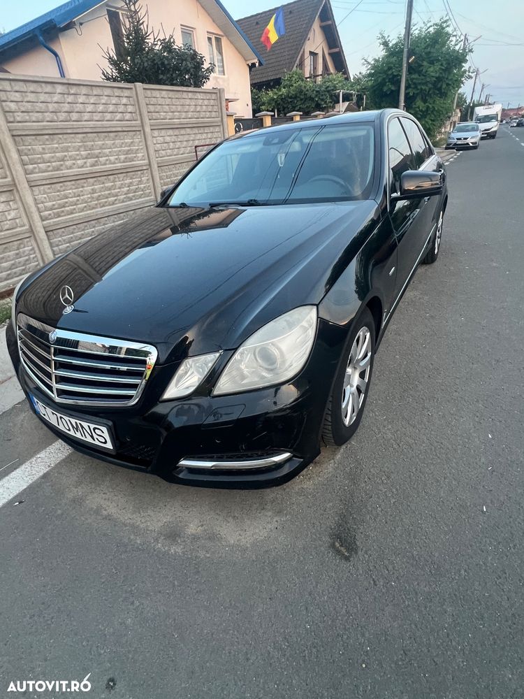 Mercedes-Benz E 220 CDI DPF BlueEFFICIENCY Automatik Avantgarde - 2