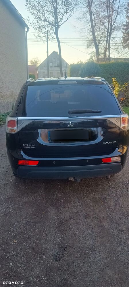 Mitsubishi Outlander 2.2 DI-D 2WD Invite - 2