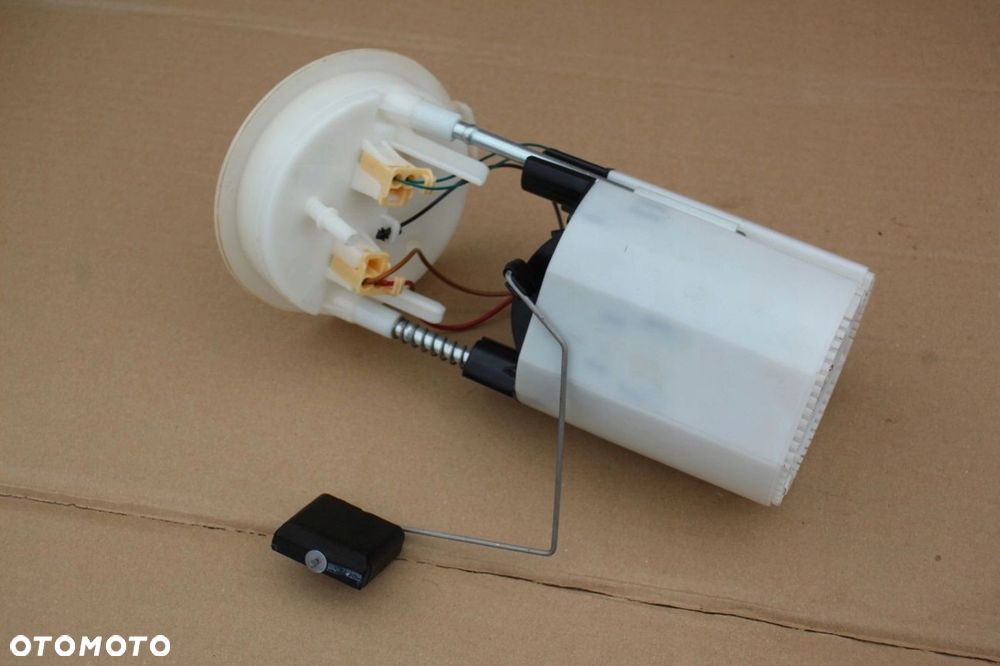 Pompka paliwa pompa BMW e82 e88 e81 e87 e90 e91 e92 e93 N43 1.6 2.0i - 3