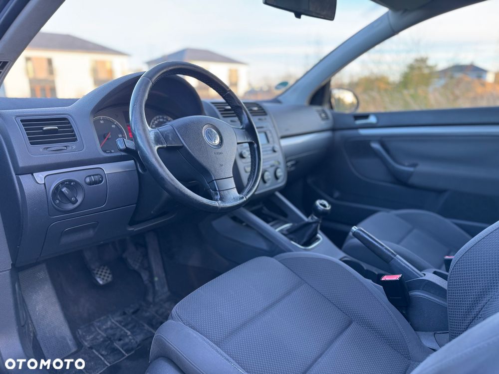 Volkswagen Golf 1.9 TDI Sportline - 10