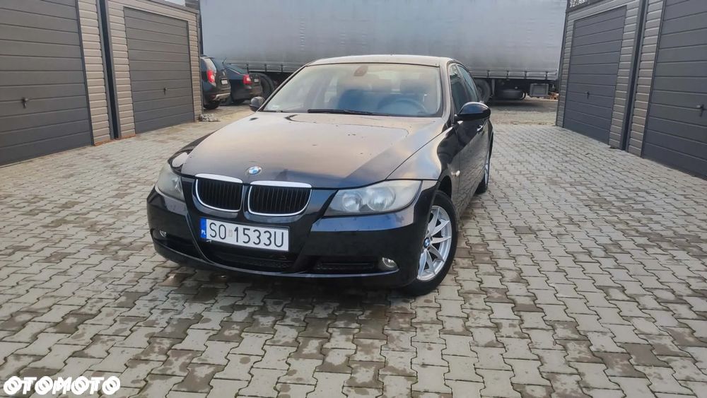 BMW Seria 3 318i - 1