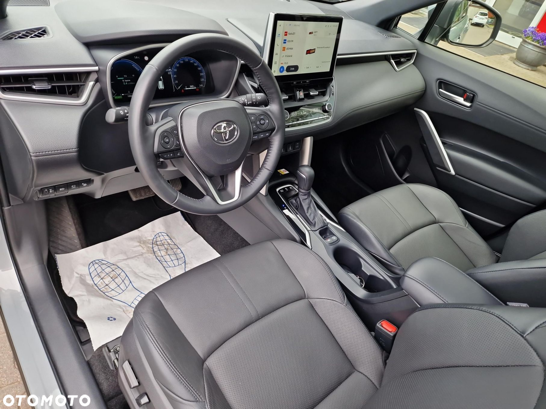 Toyota Corolla Cross - 10
