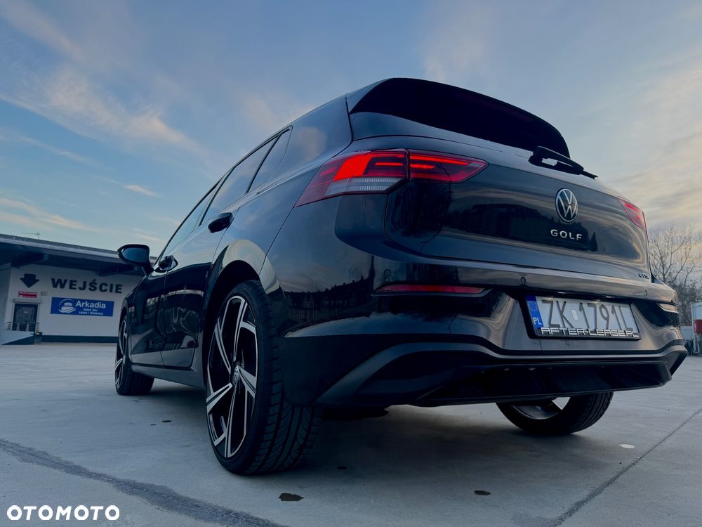 Volkswagen Golf - 5