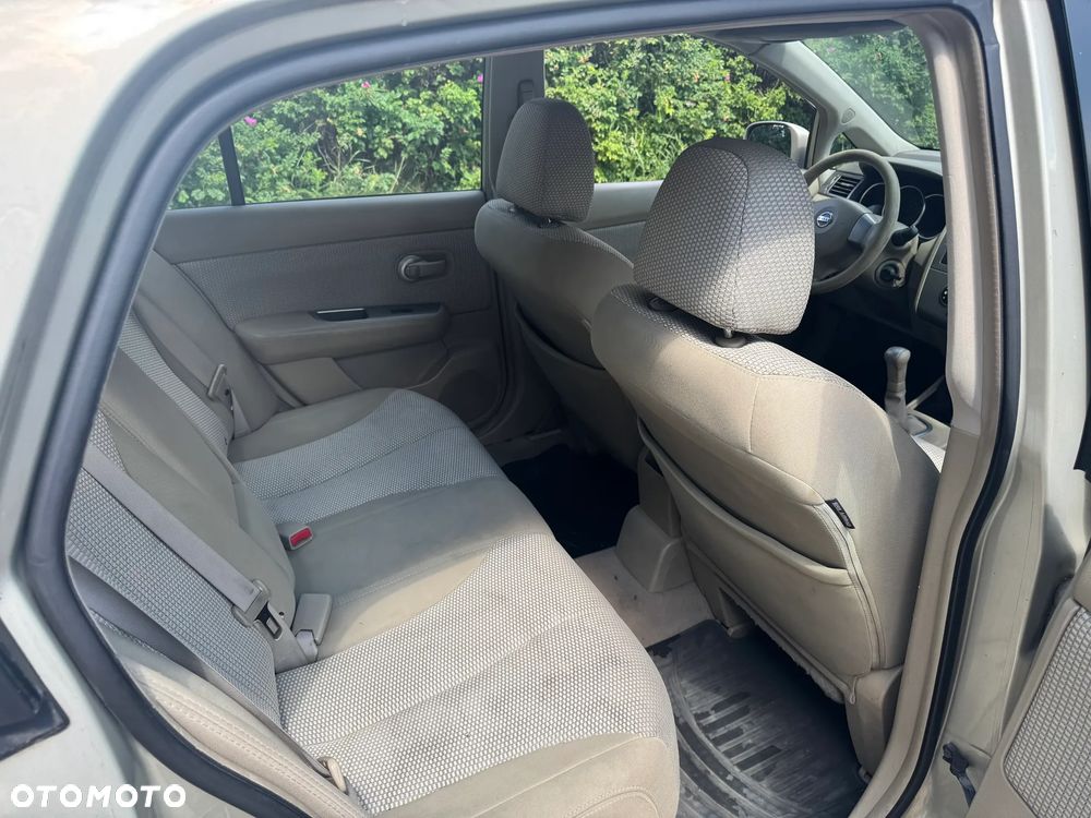 Nissan Tiida - 7