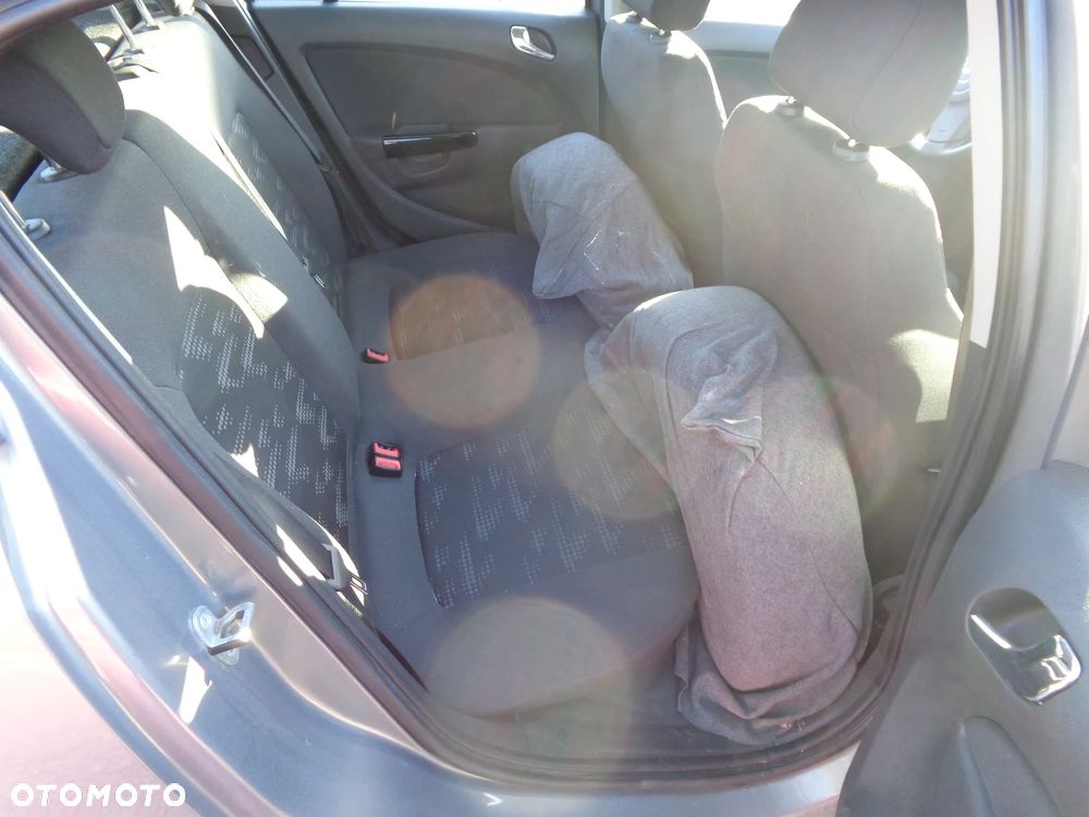 Opel Corsa 1.2 16V Cosmo - 10