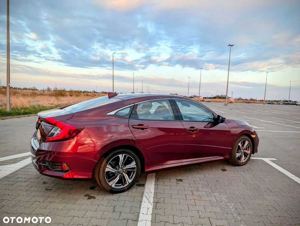 Honda Civic 1.5 T Elegance - 6