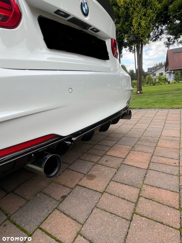 BMW Seria 3 330i xDrive - 9