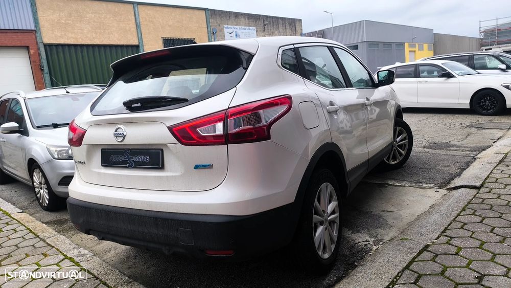 Nissan Qashqai 1.5 dCi Acenta RS - 17
