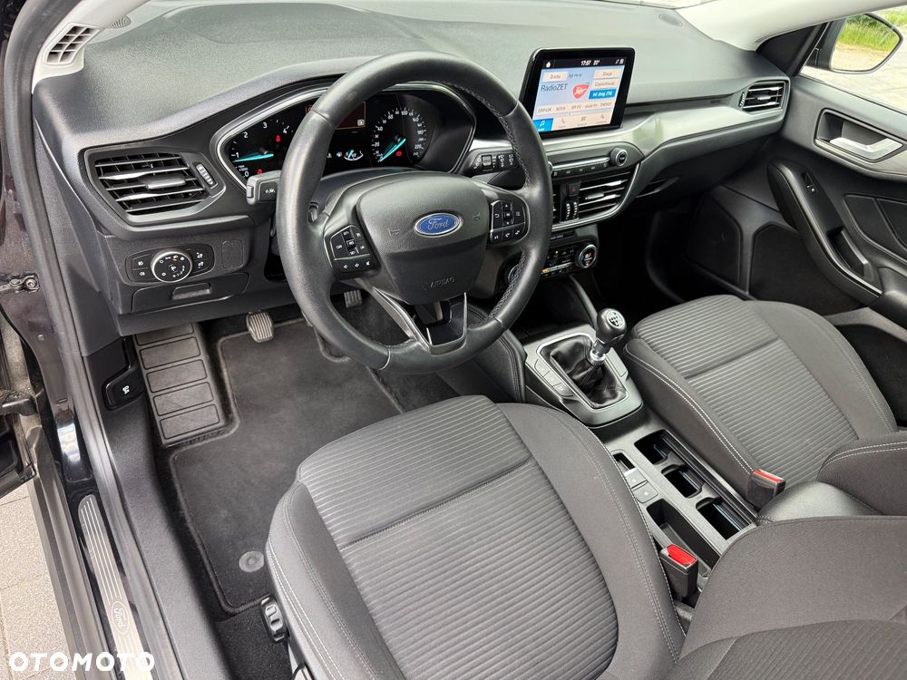 Ford Focus 1.5 EcoBlue Start-Stopp-System TITANIUM DESIGN - 18