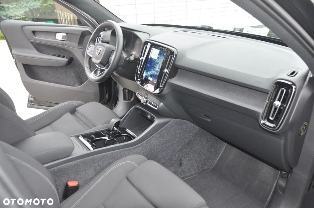 Volvo XC 40 Recharge Plus - 25