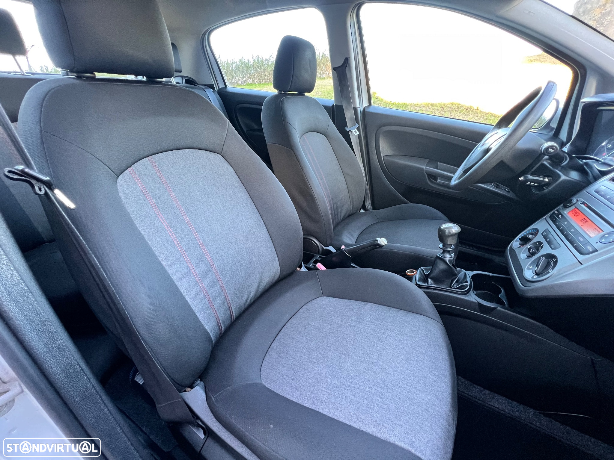 Fiat Punto 1.2 Young II S&S - 20