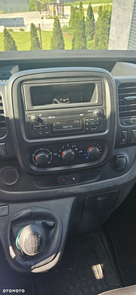 Renault Trafic - 12