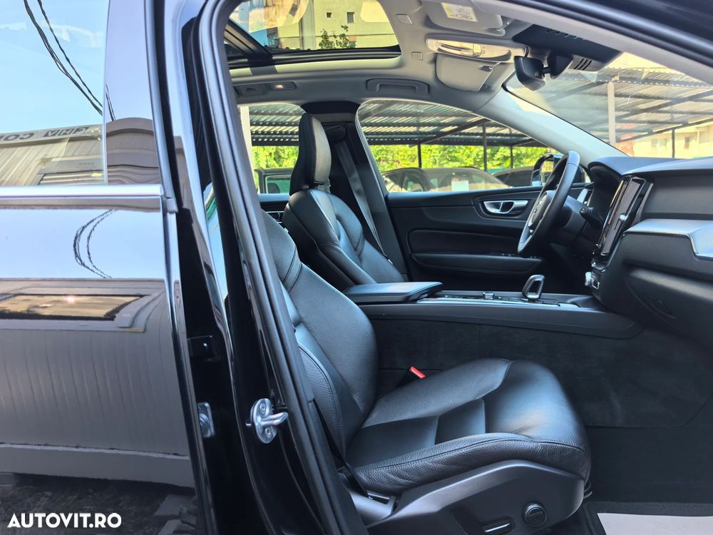 Volvo XC 60 T6 AWD Recharge Plus Dark - 15