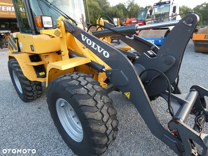 Volvo L30B PRO / Z Niemiec / ORG. 7.120mtg / Bardzo ładne / - 24