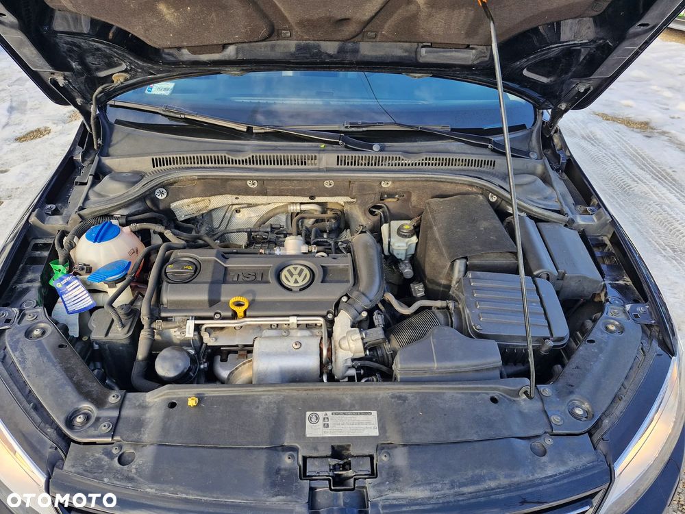 Volkswagen Jetta - 30