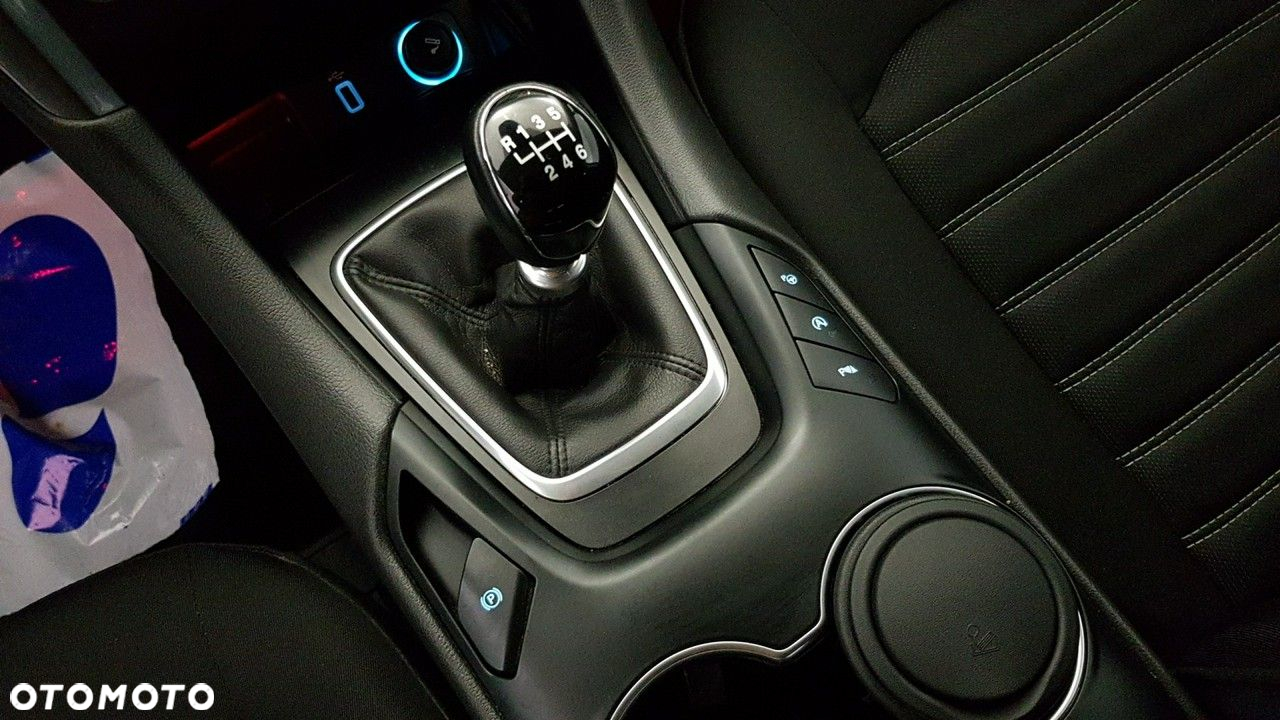 Ford Mondeo 2.0 EcoBlue Trend - 24