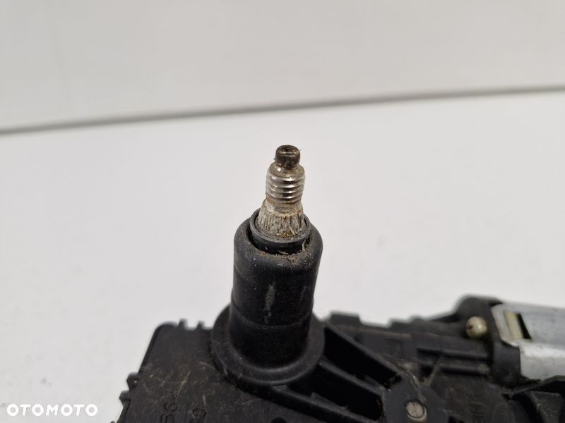 AUDI A3 8P A4 B7 SILNICZEK WYCIERACZKI KLAPY BAGAŻNIKA TYŁ 8E9955711C - 3