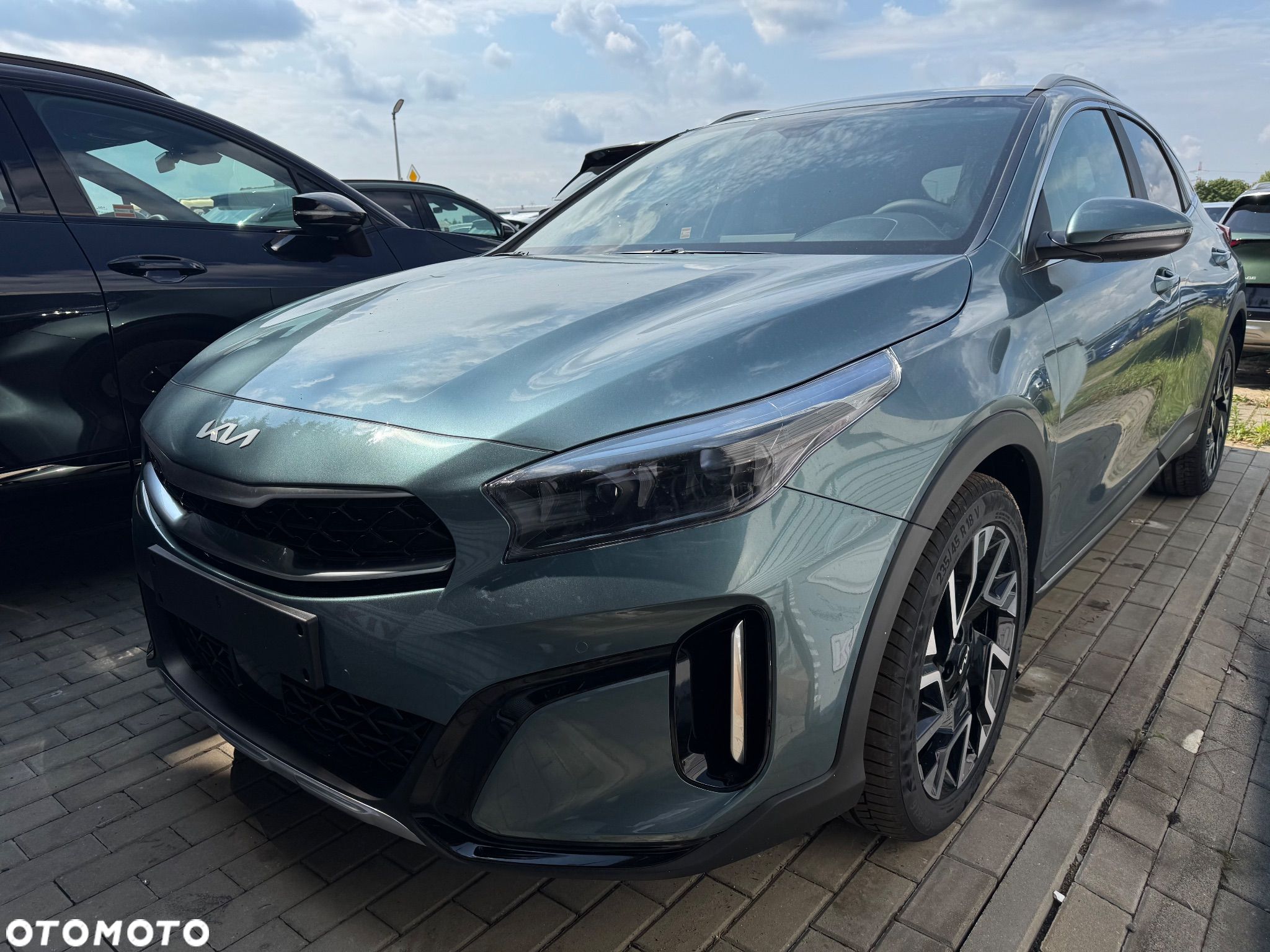 Kia XCeed 1.5 T-GDI Business Line DCT - 1