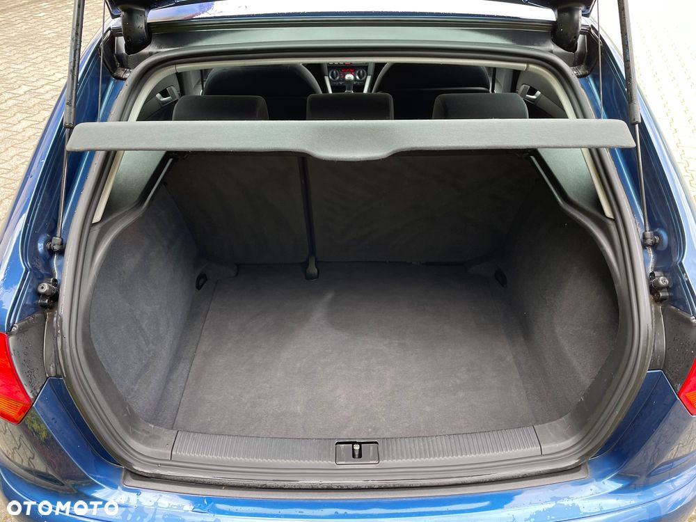 Audi A3 ver-1-6-fsi-ambiente - 21