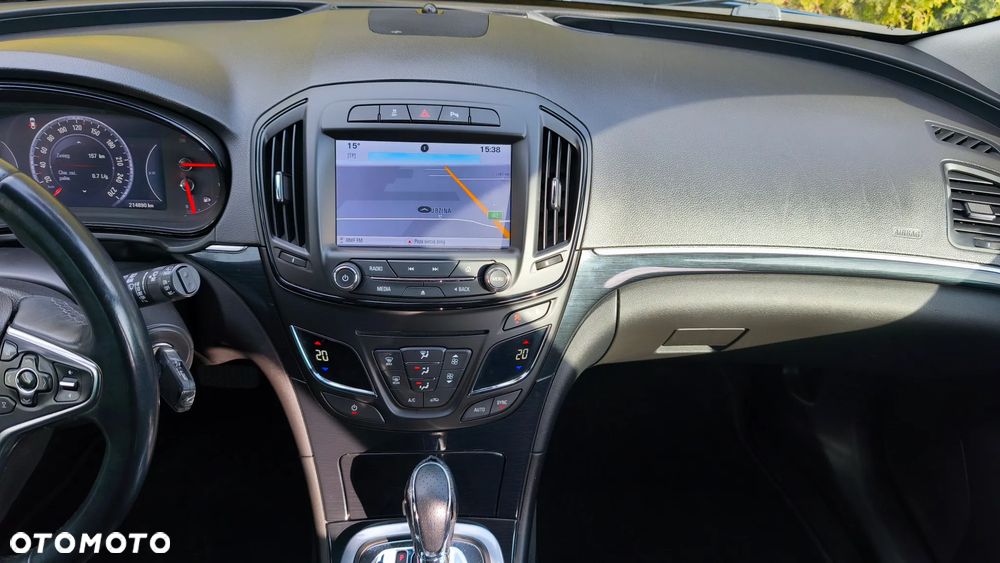Opel Insignia - 21