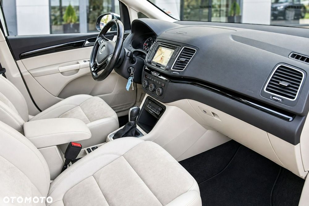 Volkswagen Sharan 2.0 TDI DSG (BlueMotion Technology) Highline - 12