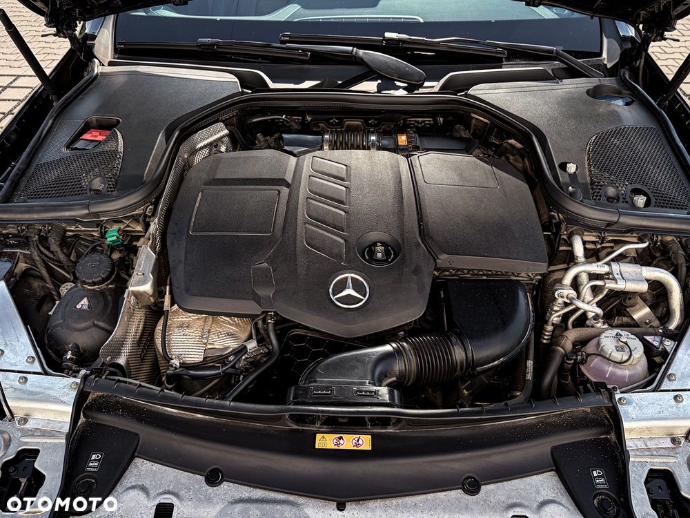 Mercedes-Benz Klasa E 300 de 9G-TRONIC AMG Line - 38