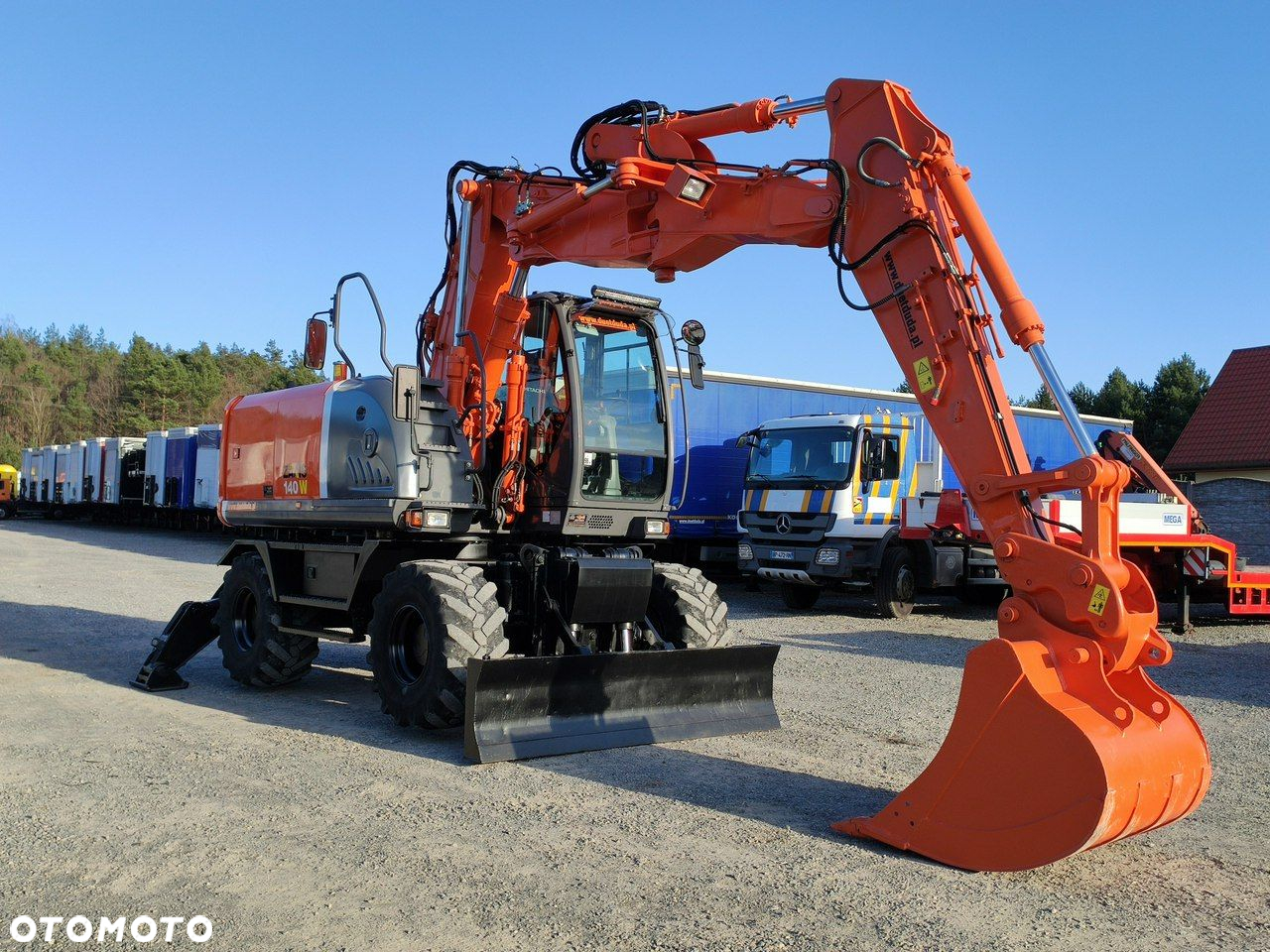 Hitachi ZX140 Koparka Kołowa - 3