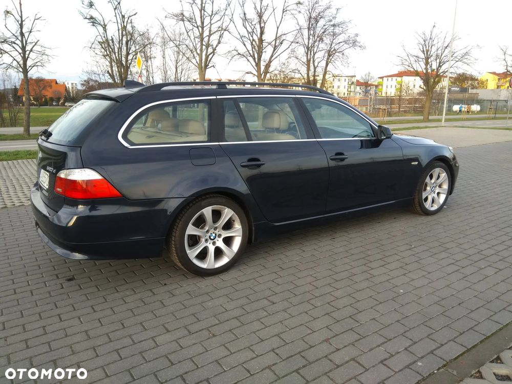 BMW Seria 5 520d Touring Special Edition - 6