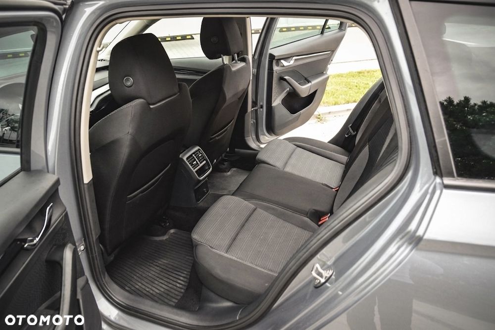 Skoda Octavia 2.0 TDI Ambition - 10