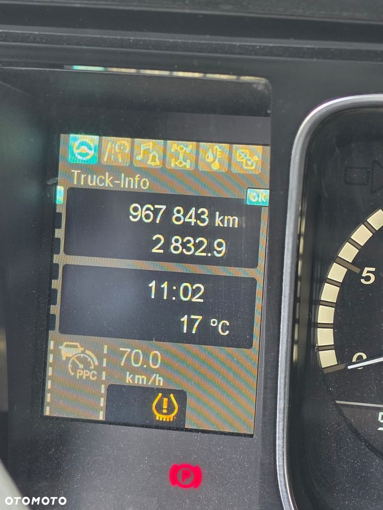 Mercedes-Benz Actros - 4