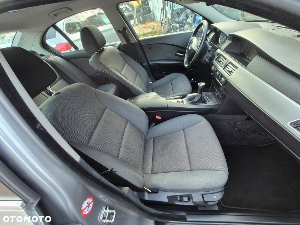 BMW Seria 5 520i - 9