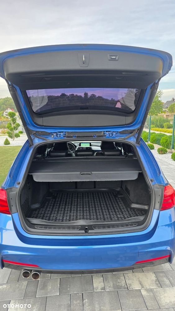 BMW Seria 3 320d Edition M Sport Shadow - 14