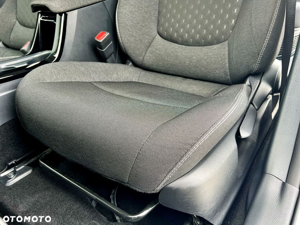 Toyota Corolla 1.8 Hybrid Comfort - 16