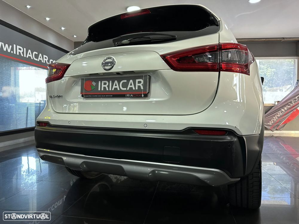 Nissan Qashqai 1.3 DIG-T N-Connecta J18 - 14