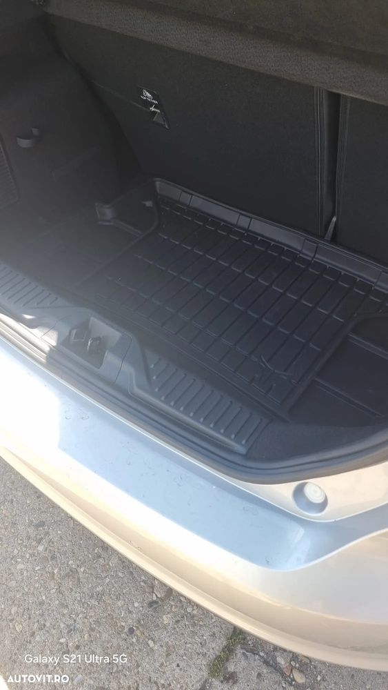 Ford Fiesta 1.0 EcoBoost Trend - 12