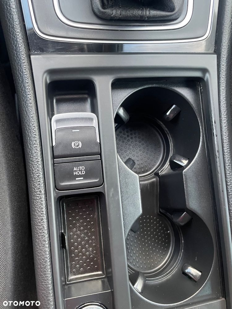 Volkswagen Golf Variant 2.0 TDI BlueMotion Technology DSG Highline - 15